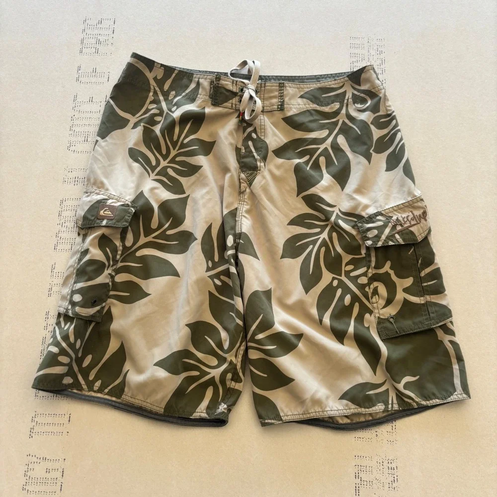 Surf‎ Quiksilver Board Shorts Tan Green Monstera Leaf Print